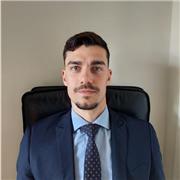 Dottore in Giurisprudenza, con diploma del liceo classico, offre lezioni di diritto e aiuto per i compiti scuole medie e superiori nella zona dei Castelli romani. Disponibile sia a domicilio che on-line